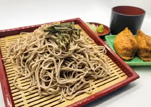 ざるそば/うどんといなりずし